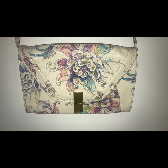 Elliott Lucca Handbags - Beautiful white and floral design crossbody